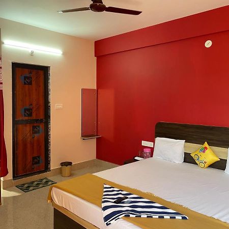 Radhika Beach Resort- Vidi Group 普里 外观 照片