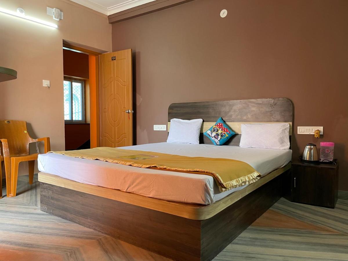 Radhika Beach Resort- Vidi Group 普里 外观 照片